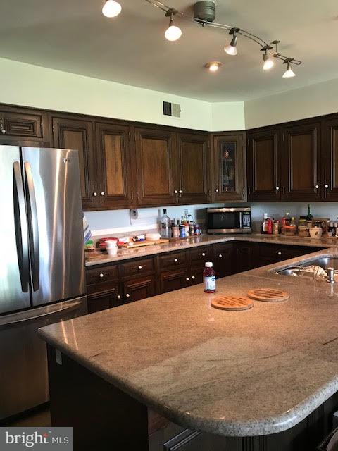 1233 Meyer Ct, Mclean, VA 22101 photo 14