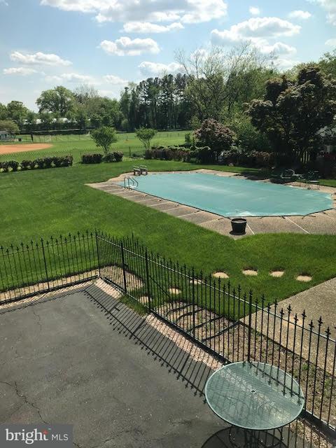 1233 Meyer Ct, Mclean, VA 22101 photo 6