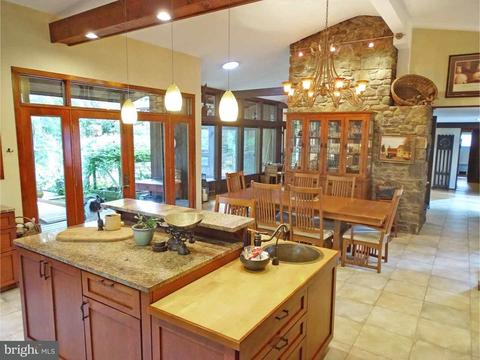 210 Spencer Rd, Devon, PA 19333 photo 6