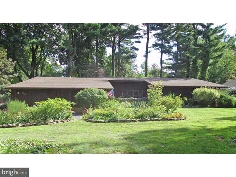 210 Spencer Rd, Devon, PA 19333 photo 1