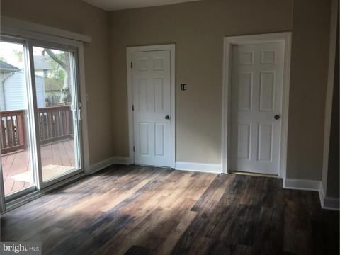237 E 3rd St, Florence, NJ 08518 photo 4