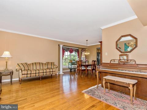 2502 Old Coach Ct, Frederick, MD 21702 photo 10