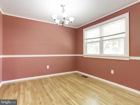 8516 Montpelier Dr, Laurel, MD 20708 photo 9
