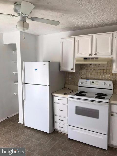 3601 Robin Air Ct, Pasadena, MD 21122 photo 4