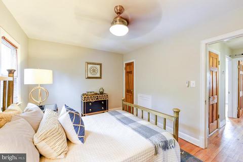 1019 15th St SE, Washington, DC 20003 photo 3