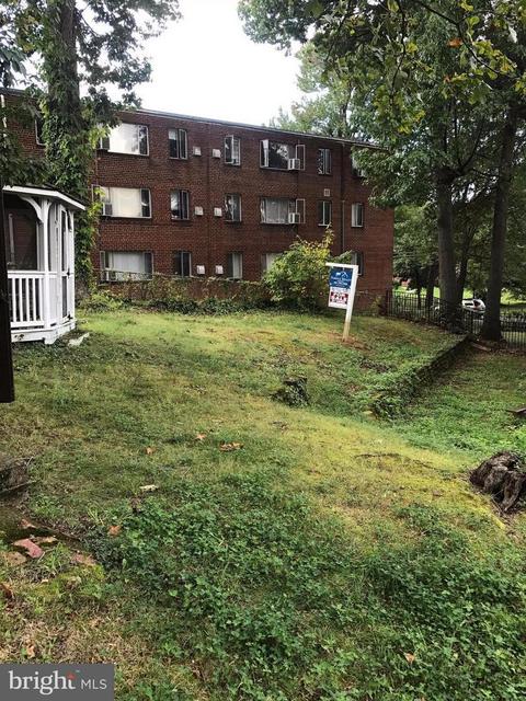36 Th St SE, Washington, DC 20019 photo 1