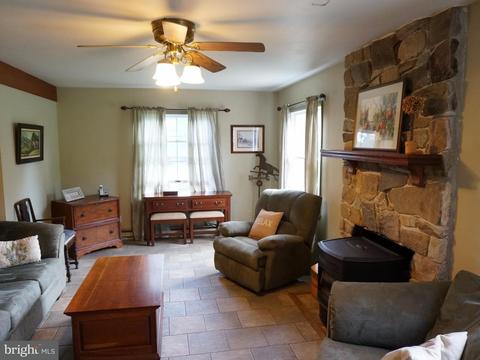 16502 Raven Rock Rd, Cascade, MD 21719 photo 3