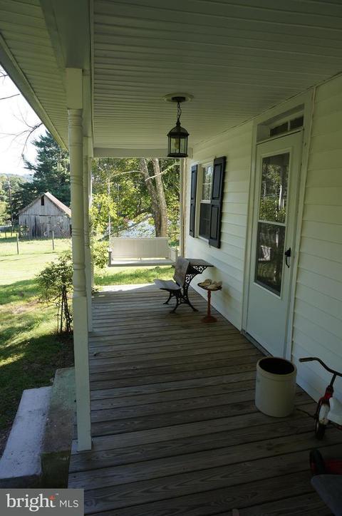 16502 Raven Rock Rd, Cascade, MD 21719 photo 2