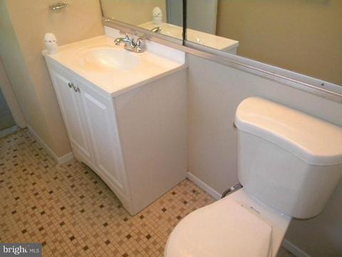 8717 Graystone Ln, Laurel, MD 20708 photo 14