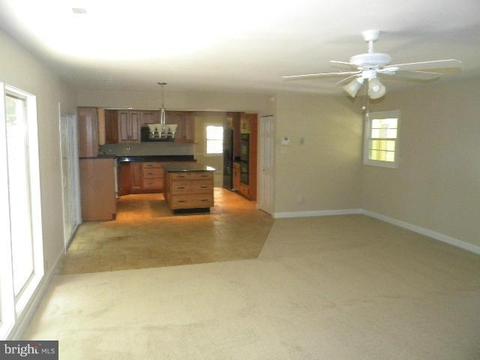 8717 Graystone Ln, Laurel, MD 20708 photo 8