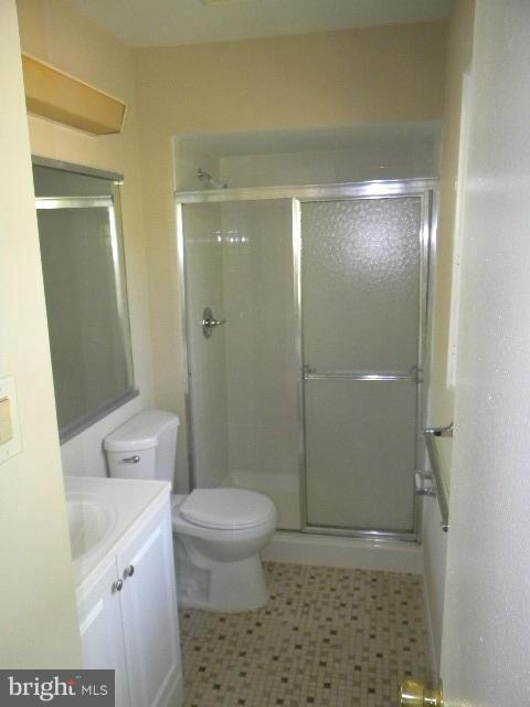 8717 Graystone Ln, Laurel, MD 20708 photo 13