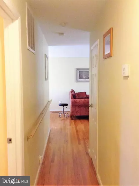 9219 Morley Rd, Lanham, MD 20706 photo 13