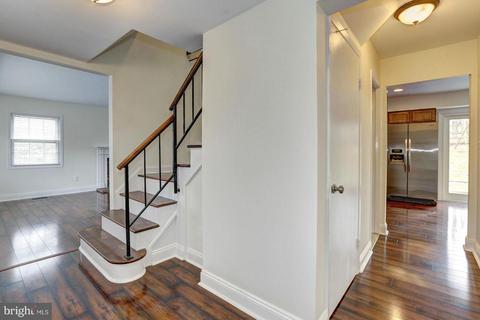 12223 Valerie Ln, Laurel, MD 20708 photo 4