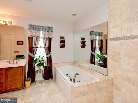 8803 Bovelder Dr, Laurel, MD 20708 photo 15