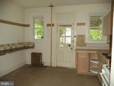 643 Dumbarton Ave, Baltimore, MD 21218 photo 7