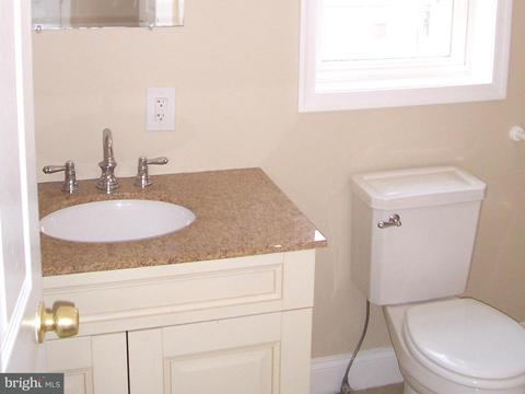 18 Heath St E, Baltimore, MD 21230 photo 22