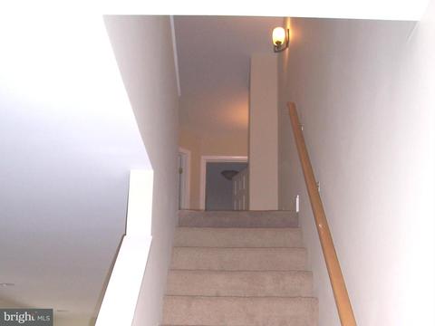 18 Heath St E, Baltimore, MD 21230 photo 8