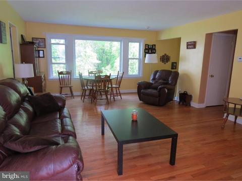 519 Sutherland Rd, Ewing, NJ 08618 photo 3