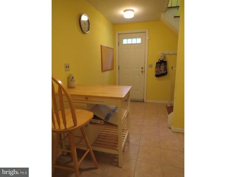 519 Sutherland Rd, Ewing, NJ 08618 photo 17