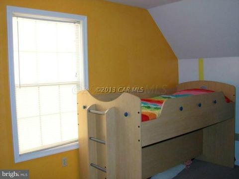 511 N Main St, Hebron, MD 21830 photo 2