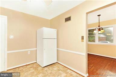 811 Young Pl, Frederick, MD 21702 photo 9