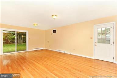 811 Young Pl, Frederick, MD 21702 photo 11