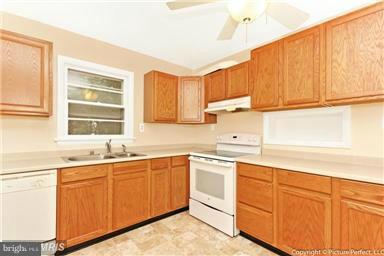 811 Young Pl, Frederick, MD 21702 photo 7