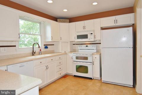 2027 Chapel Ct, Frederick, MD 21702 photo 12