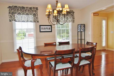 2027 Chapel Ct, Frederick, MD 21702 photo 9