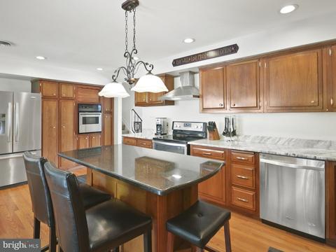 7316 Parkview Dr, Frederick, MD 21702 photo 6