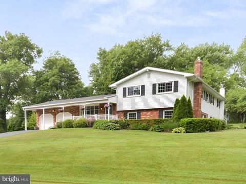 7316 Parkview Dr, Frederick, MD 21702 photo 1