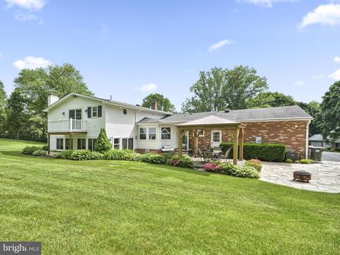 7316 Parkview Dr, Frederick, MD 21702 photo 2