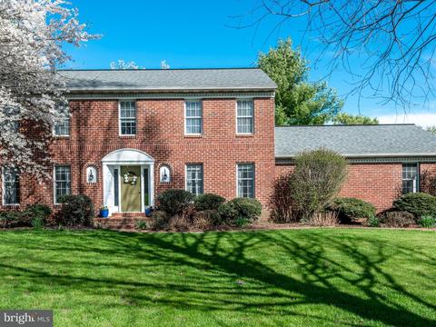 548 Wheatfield Dr, Lititz, PA 17543 photo 1