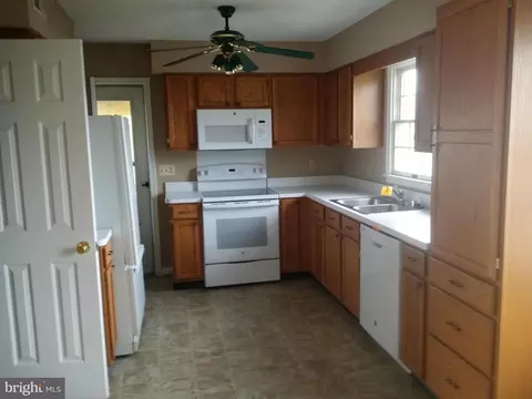 308 Cheyenne Dr, Frederick, MD 21701 photo 3