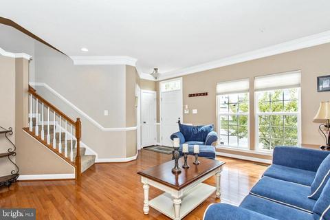 9676 Atterbury Ln, Frederick, MD 21704 photo 2