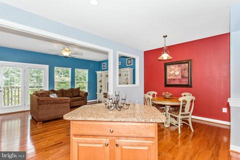 9676 Atterbury Ln, Frederick, MD 21704 photo 10