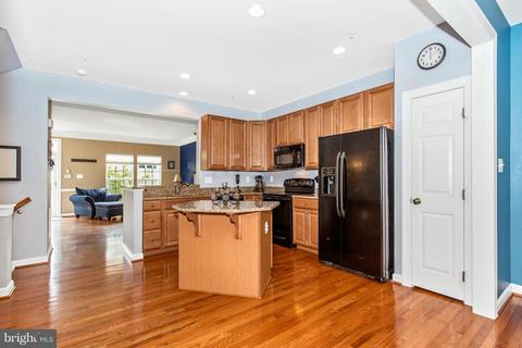 9676 Atterbury Ln, Frederick, MD 21704 photo 6