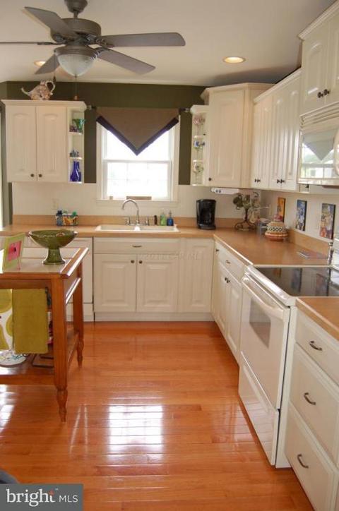 7501 Barnes Ct, Hebron, MD 21830 photo 5