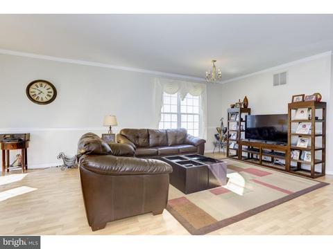 24 Stoneham Dr, Delran, NJ 08075 photo 8