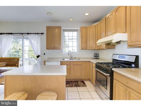 24 Stoneham Dr, Delran, NJ 08075 photo 10