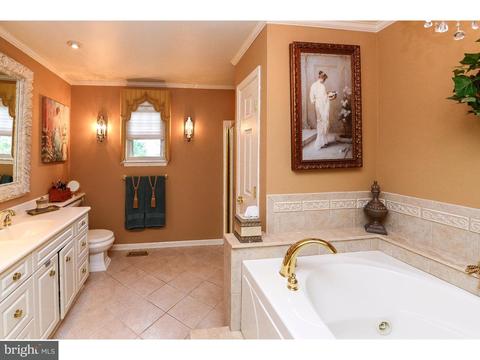30 Euston Rd, Marlton, NJ 08053 photo 18