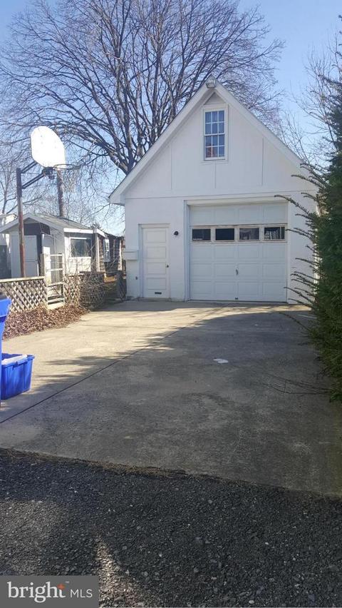 302 Willow Ave, Frederick, MD 21701 photo 4