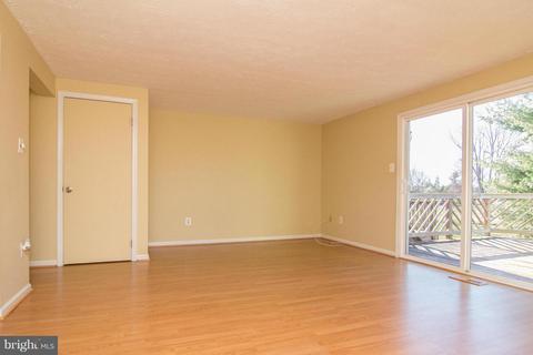 1449 Dockside Ct, Frederick, MD 21701 photo 4