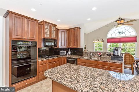 103 Maroon Ct, Frederick, MD 21702 photo 5