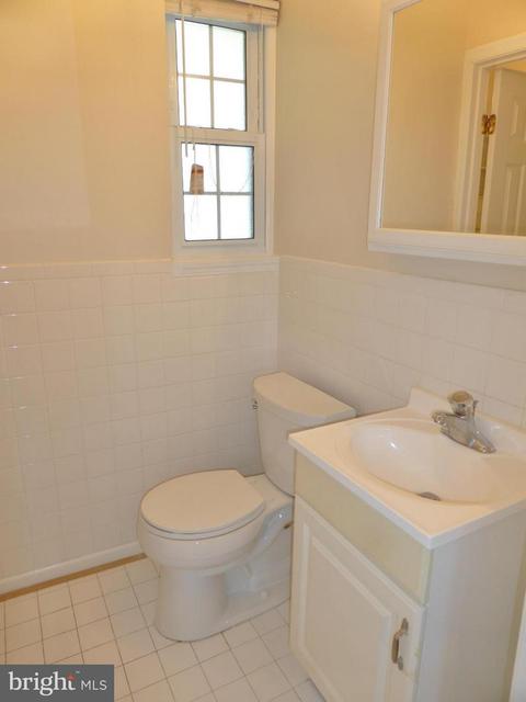 5208 Heming Ave, Springfield, VA 22151 photo 10