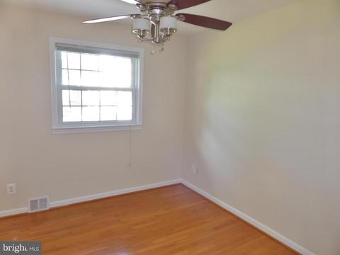 5208 Heming Ave, Springfield, VA 22151 photo 11