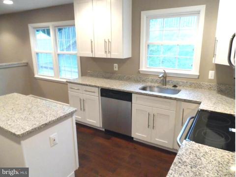 7013 Maple Tree Ln, Springfield, VA 22152 photo 7