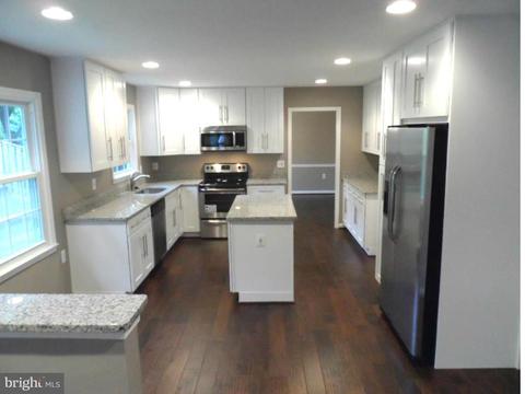 7013 Maple Tree Ln, Springfield, VA 22152 photo 5