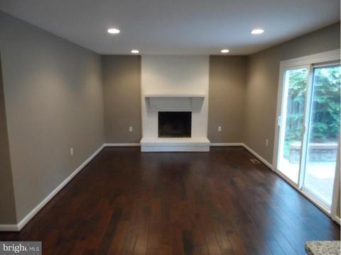 7013 Maple Tree Ln, Springfield, VA 22152 photo 9