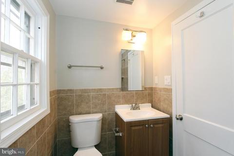1513 Forest Glen Rd, Silver Spring, MD 20910 photo 17